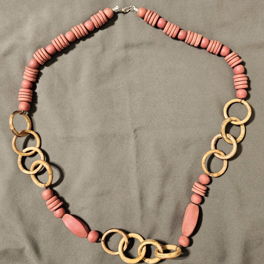 Long wooden beads necklace